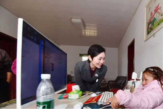 b3e12897bd554265b856625e2588e09a_IMG_258