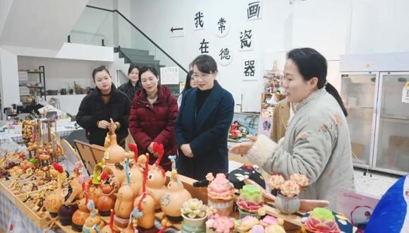 常德市领导开展“三八”国际妇女节走访慰问活动